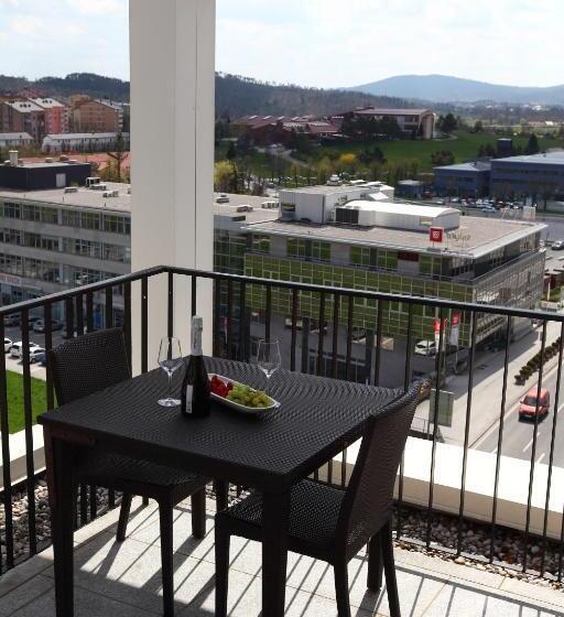 سوئیت با بالکن, Kras