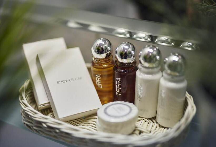 غرفة قياسية مطلّة علي البحر, Lovran