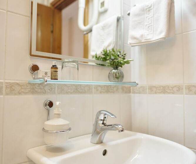 غرفة عائلية, Lovran