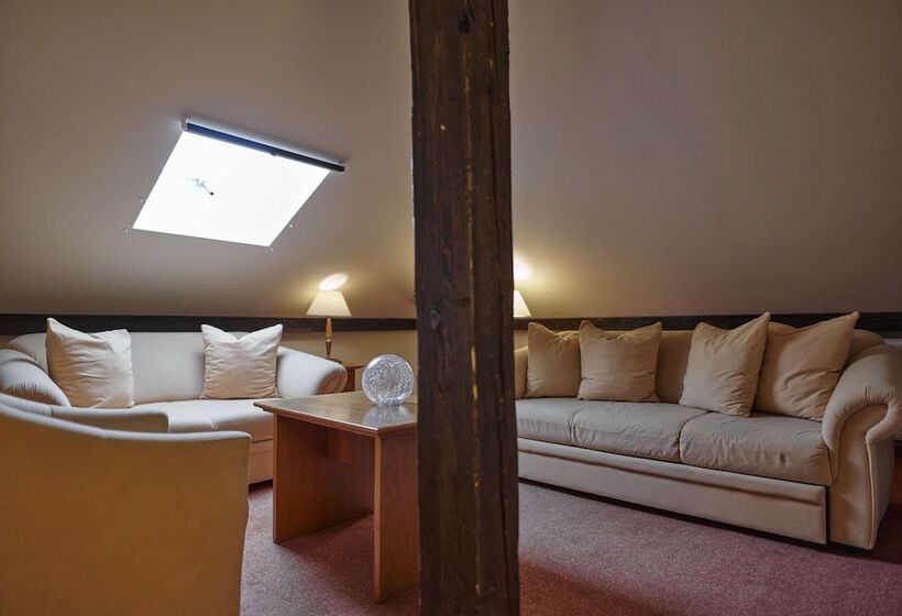 غرفة عائلية, Lovran