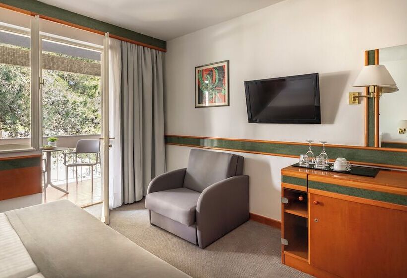 غرفة سوبيريور مطلّة علي الحديقة, Maistra Select Pineta