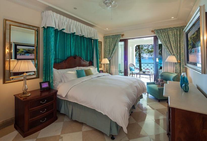 سوییت لوکس, Sandy Lane