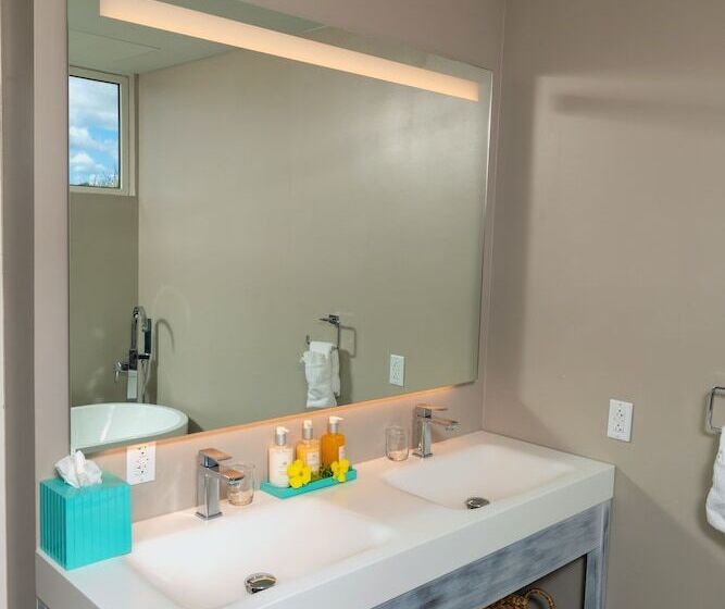 سوئیت دلوکس 2 خوابه, Sea Breeze Beach House All Inclusive By Ocean Hotels