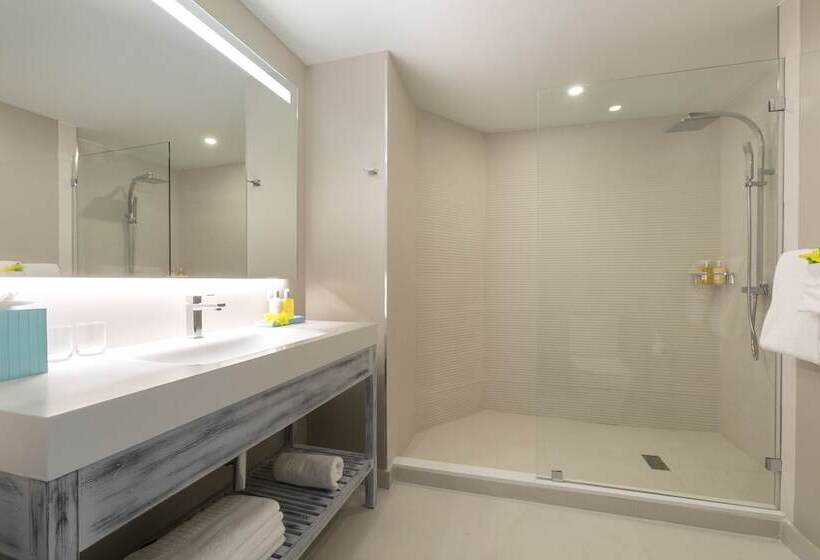 سوئیت دلوکس 3 خوابه, Sea Breeze Beach House All Inclusive By Ocean Hotels