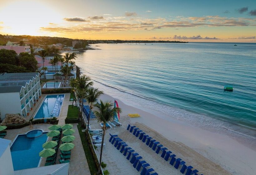 سوئیت دلوکس 2 خوابه, Sea Breeze Beach House All Inclusive By Ocean Hotels