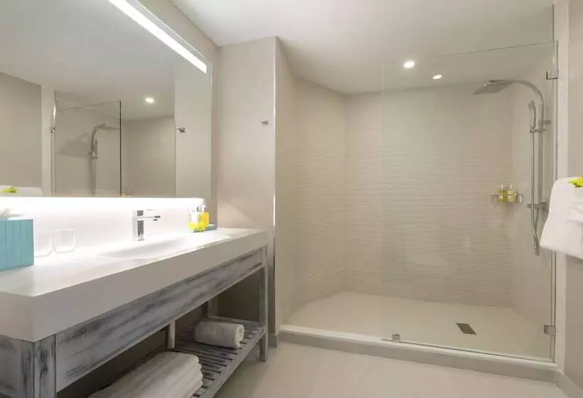 سوئیت دلوکس 3 خوابه, Sea Breeze Beach House All Inclusive By Ocean Hotels