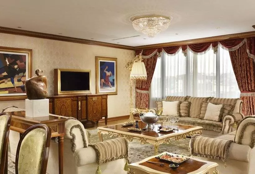 Presidential Suite, Swiss Diamond Hotel Prishtina