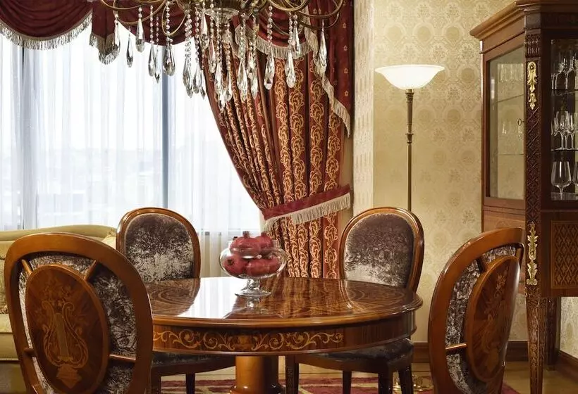 Presidential Suite, Swiss Diamond Hotel Prishtina