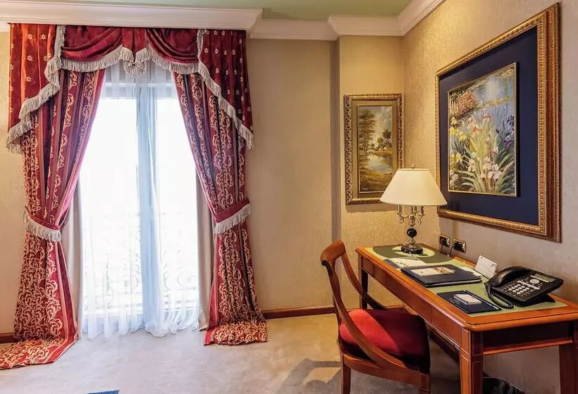 Executive Suite, Swiss Diamond Hotel Prishtina