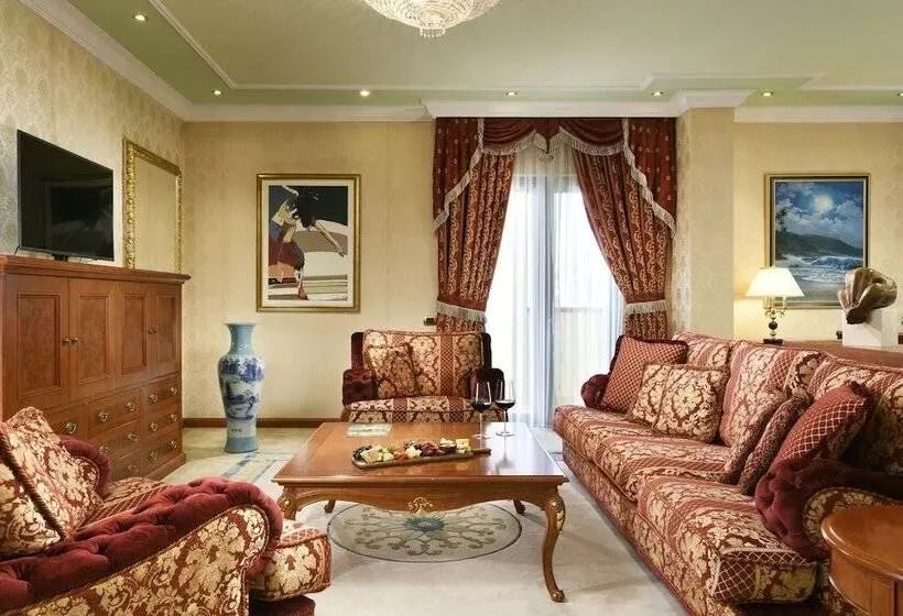 Executive Suite, Swiss Diamond Hotel Prishtina