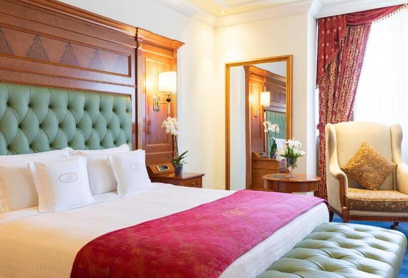 سوییت جونیور, Swiss Diamond Hotel Prishtina