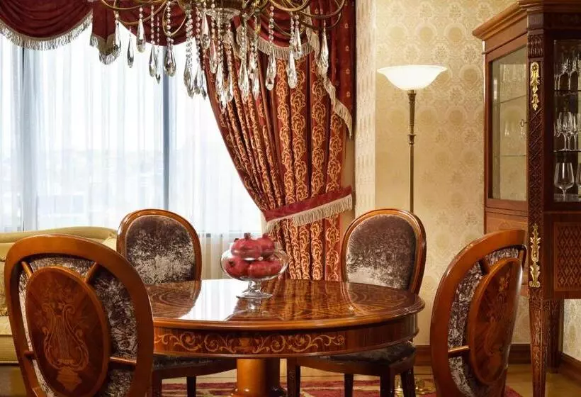 Presidential Suite, Swiss Diamond Hotel Prishtina