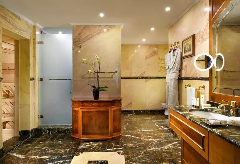 Penthouse Suite, Swiss Diamond Hotel Prishtina