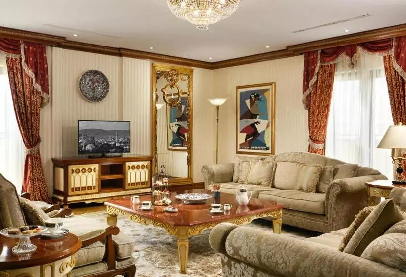 Penthouse Suite, Swiss Diamond Hotel Prishtina