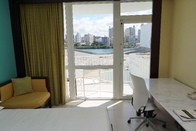 اتاق استاندارد با چشم‌انداز, The Condado Plaza