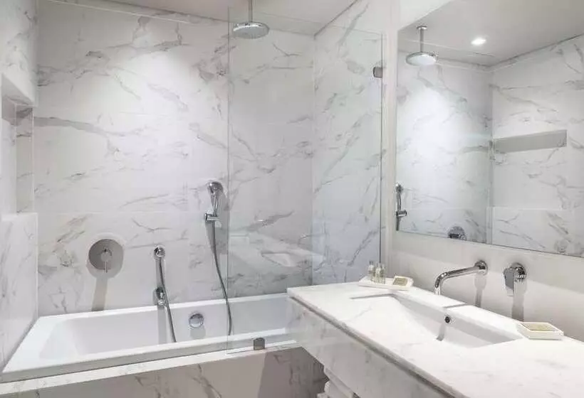 اتاق لوکس, The Condado Plaza Hilton