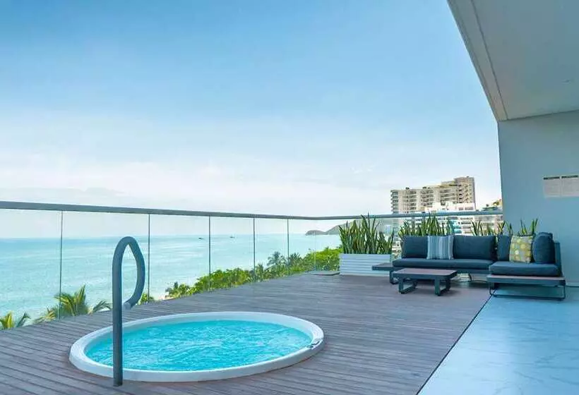 اتاق لوکس, The Condado Plaza Hilton