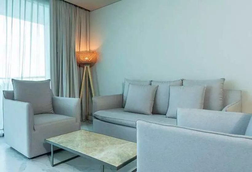 اتاق لوکس, The Condado Plaza Hilton