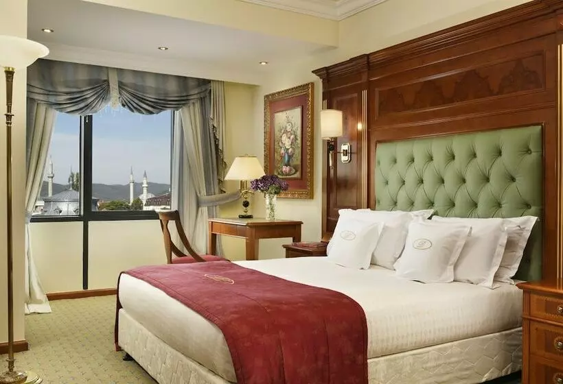 Superior Room, Swiss Diamond Hotel Prishtina