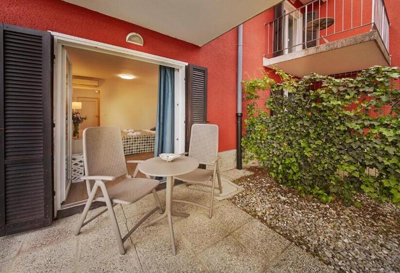 اتاق خانوادگی, Villa Balcony Or Terrace   Hotel & Resort Adria Ankaran