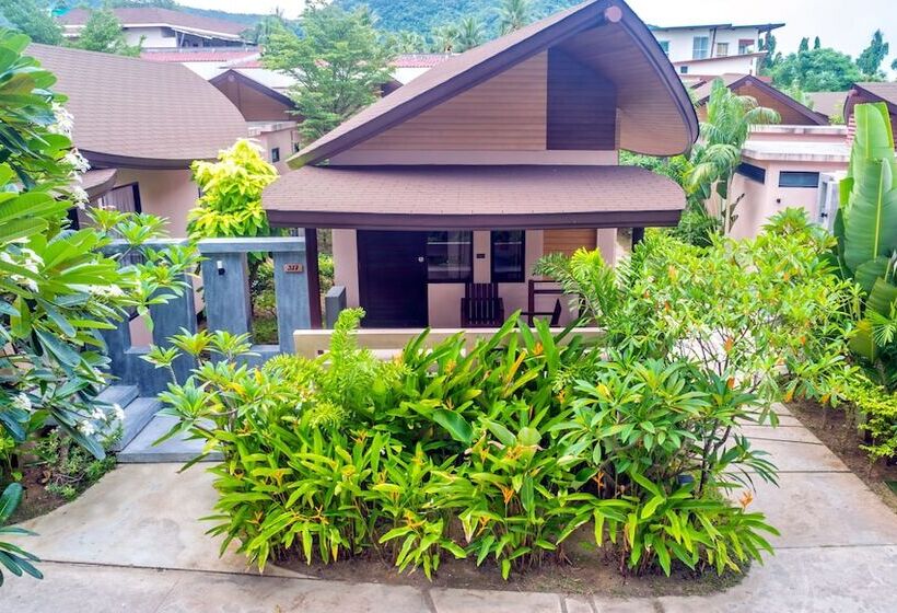 高级大房间, Weekender Resort