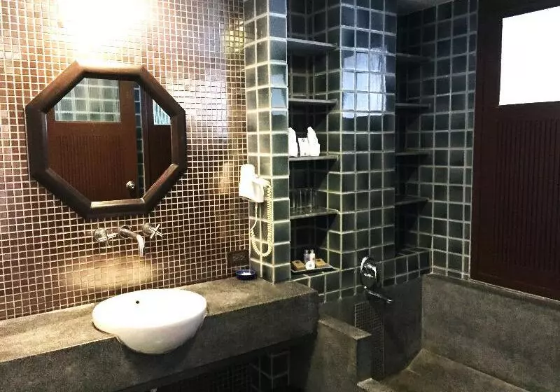 اتاق پرمیوم, Weekender Resort