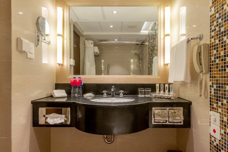 Standart Oda, Crowne Plaza Shanghai, An Ihg