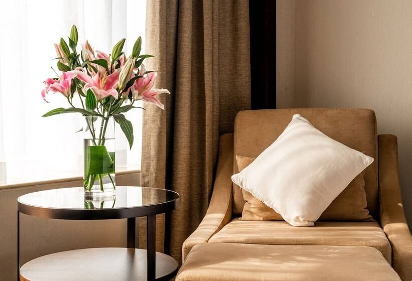 Standart Oda, Crowne Plaza Shanghai, An Ihg