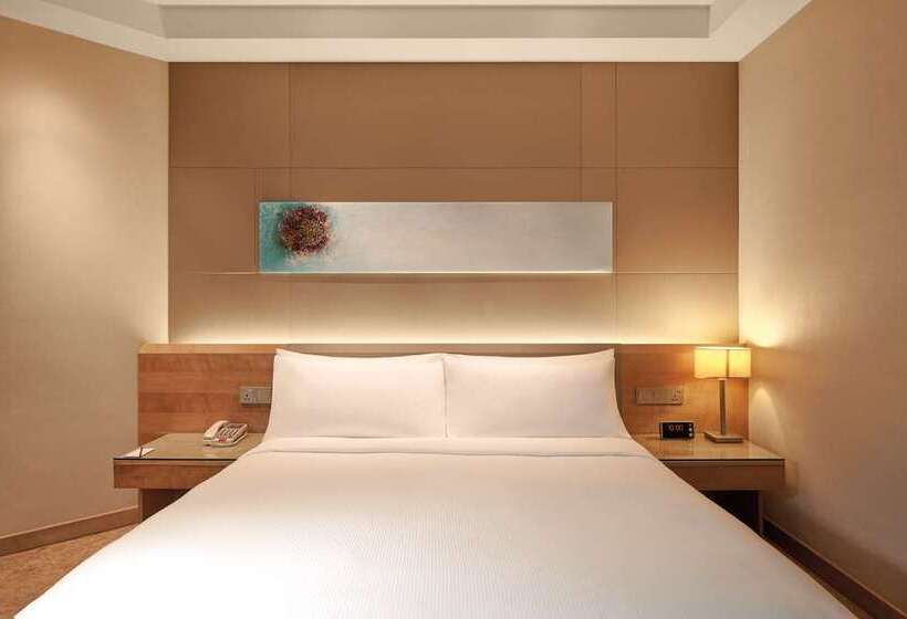 带大床的行政房间, Hilton Cambridge City Centre