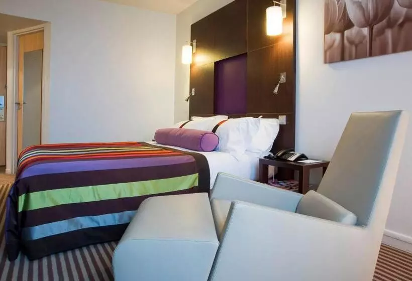 スパアクセス付きのスーペリアルーム, Holiday Inn Dijon Toison D Or, An Ihg