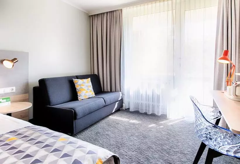 اتاق استاندارد با 2 تخت دوبل, Holiday Inn Munich South, An Ihg
