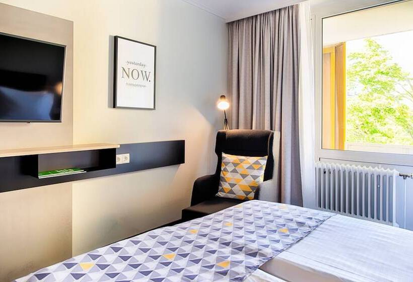 اتاق استاندارد با تخت دوبل, Holiday Inn Munich South, An Ihg