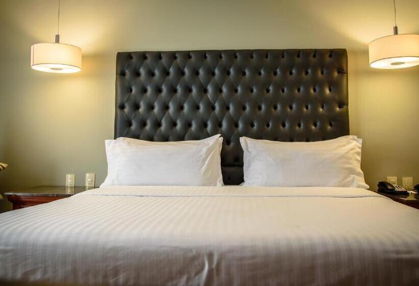 キングサイズベッドのスタンダードルーム, Holiday Inn Tuxtla Gutierrez, An Ihg