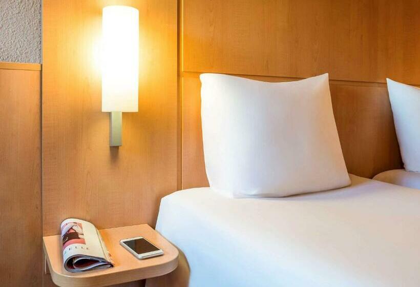 اتاق پرمیوم, Ibis Milano Ca Granda