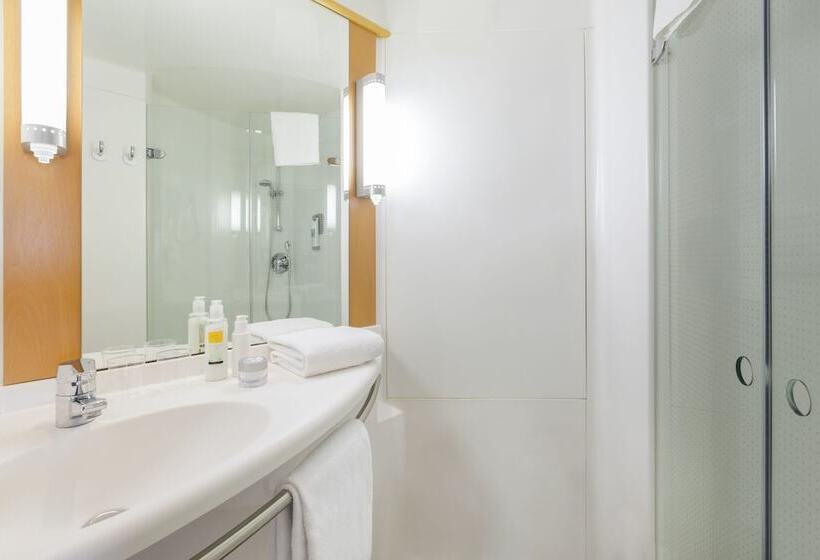 标准间, Ibis Milano Ca Granda