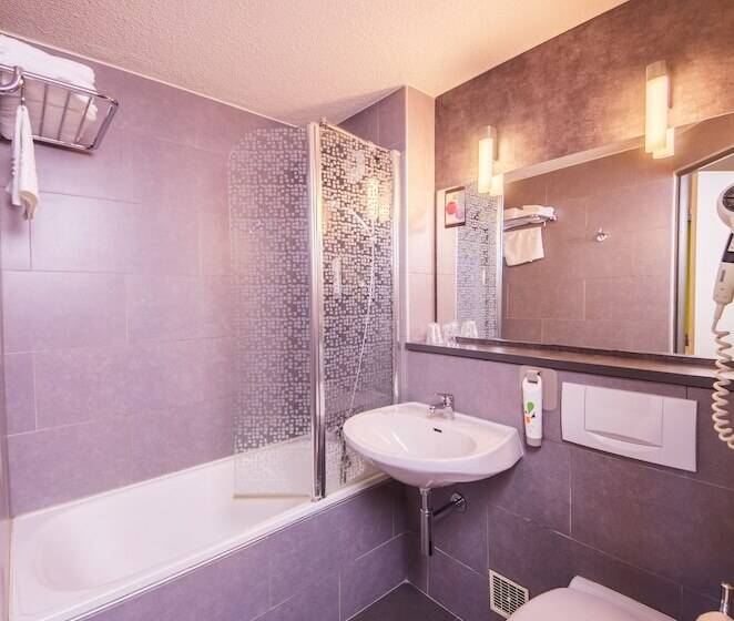 Номер Стандарт Двуспальная Кровать, Ibis Styles Brive Ouest