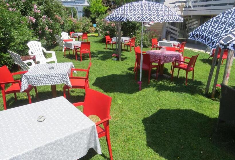 标准三人间, Hôtel Kyriad Cap Sud