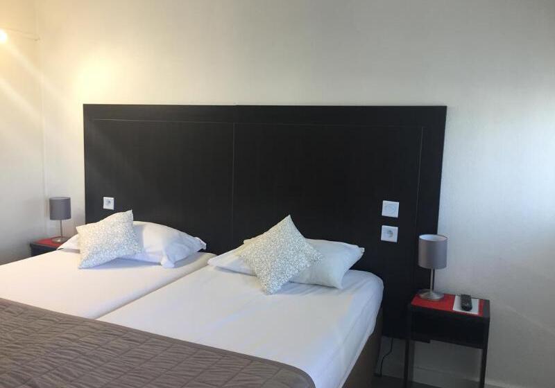 Номер Стандарт, Hôtel Kyriad Cap Sud