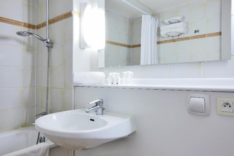 标准三人间, Hôtel Kyriad Cap Sud