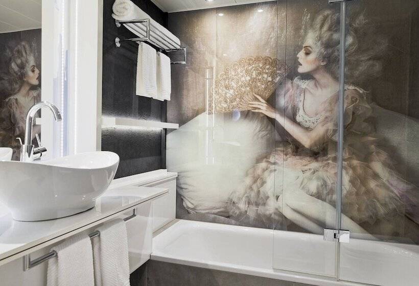 标准间, Renaissance Wien