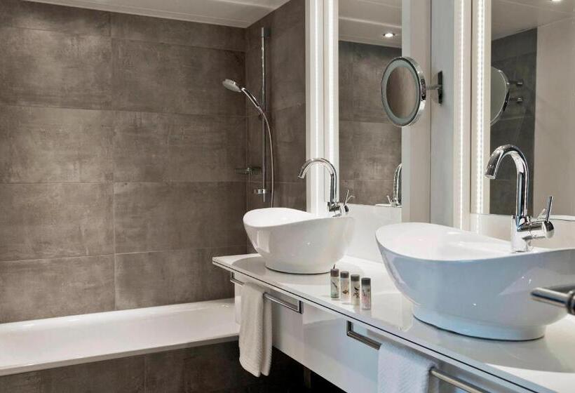 带大床的小型套房, Renaissance Wien