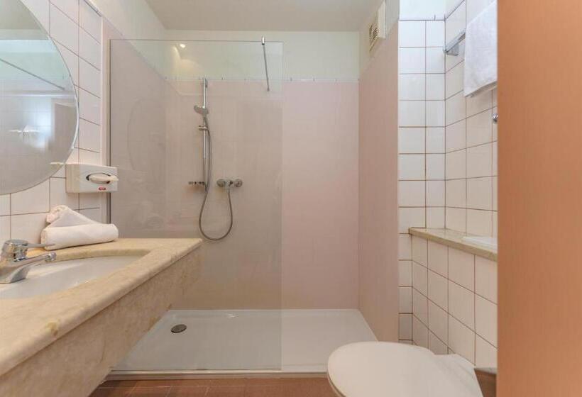 חדר סטנדרט, Restaurant Lebzelter