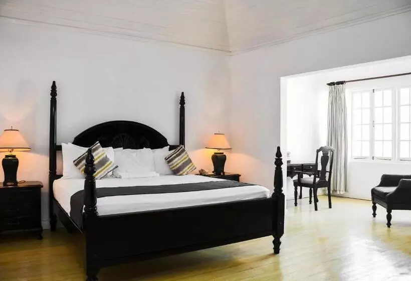 سوییت لوکس, Grand Hotel Excelsior Port Royal