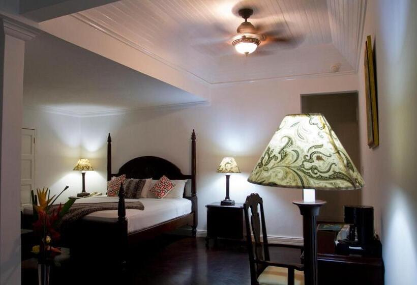 سوییت لوکس, Grand Hotel Excelsior Port Royal