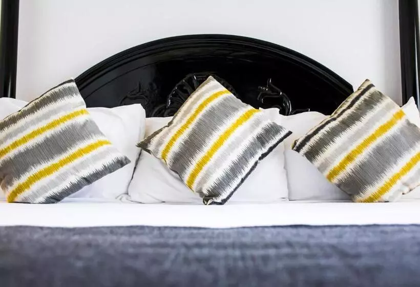 اتاق استاندارد با بالکن, Grand Hotel Excelsior Port Royal