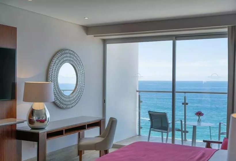 オーシャンビューのプレミアムルーム。, Grand Park Royal Puerto Vallarta  All Inclusive