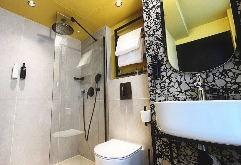 اتاق استاندارد, Hôtel Riesner