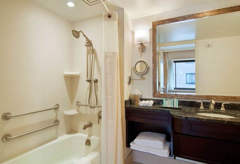 이그제큐티브 룸, Capital Hilton