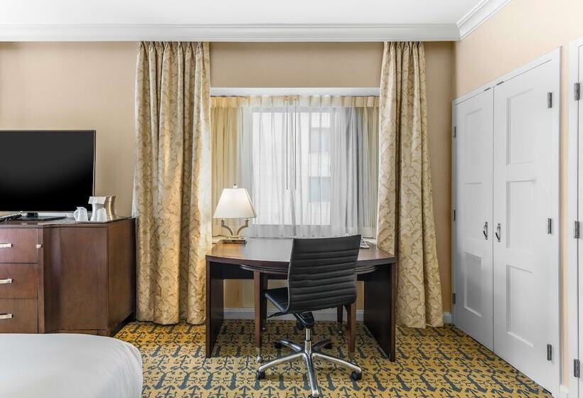 스탠다드 룸 더블 침대 2개, Capital Hilton