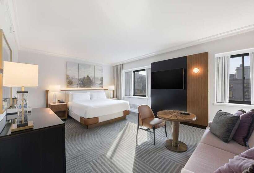 복층 룸 퀸 침대, Capital Hilton